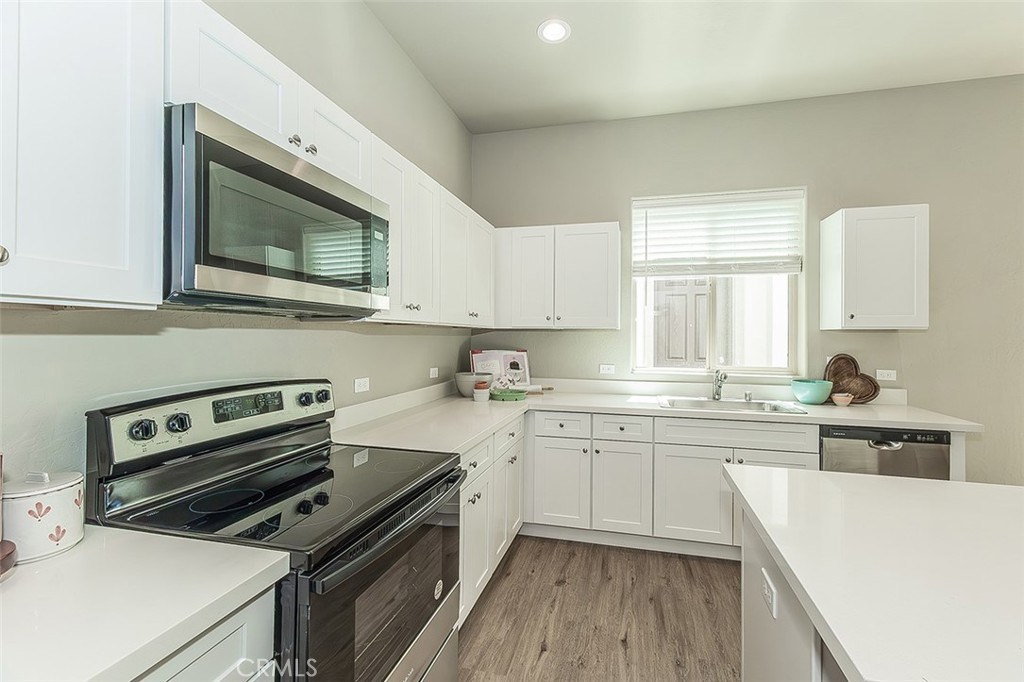 6008 E Sussex Way Property Photo 16