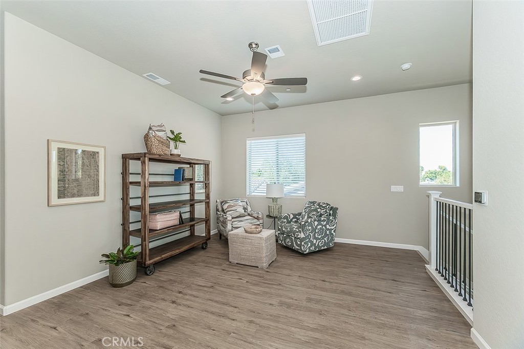 6008 E Sussex Way Property Photo 20