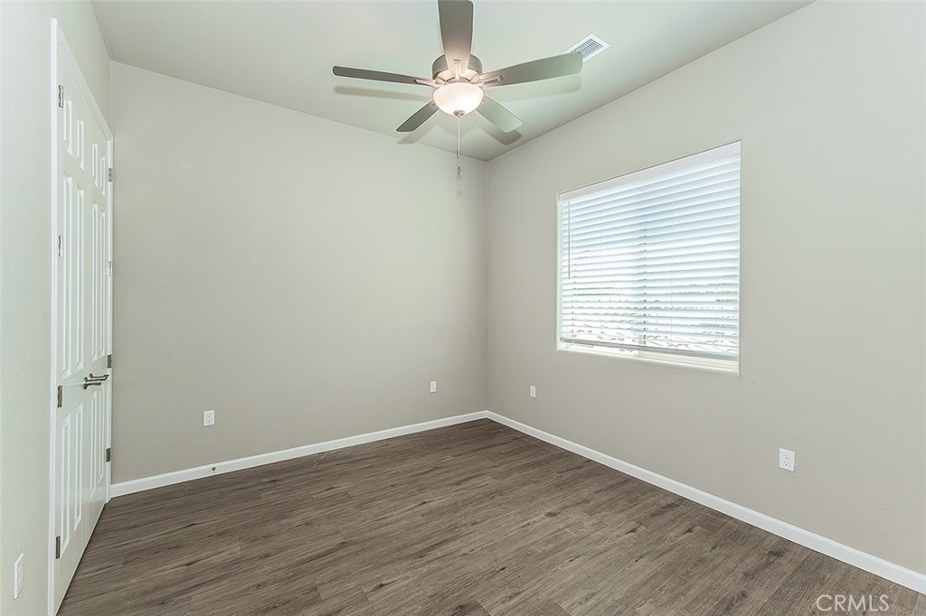 6008 E Sussex Way Property Photo 30