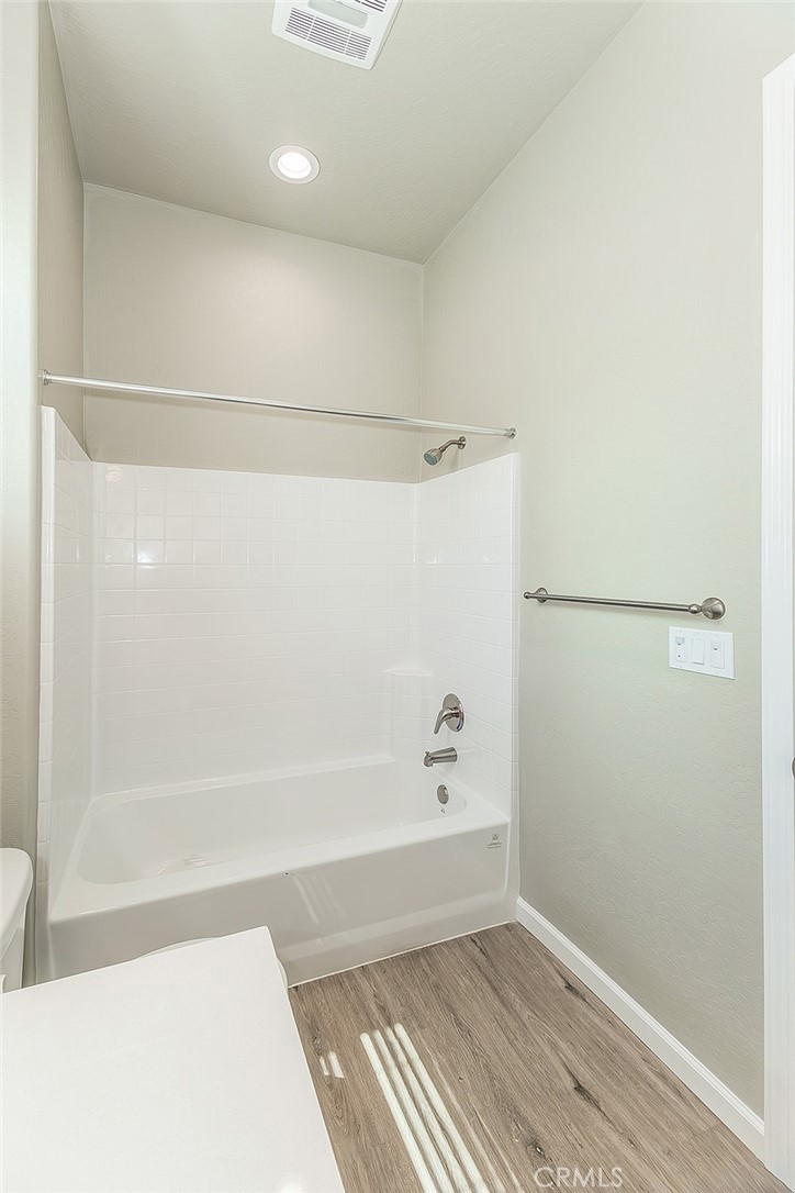 6008 E Sussex Way Property Photo 54