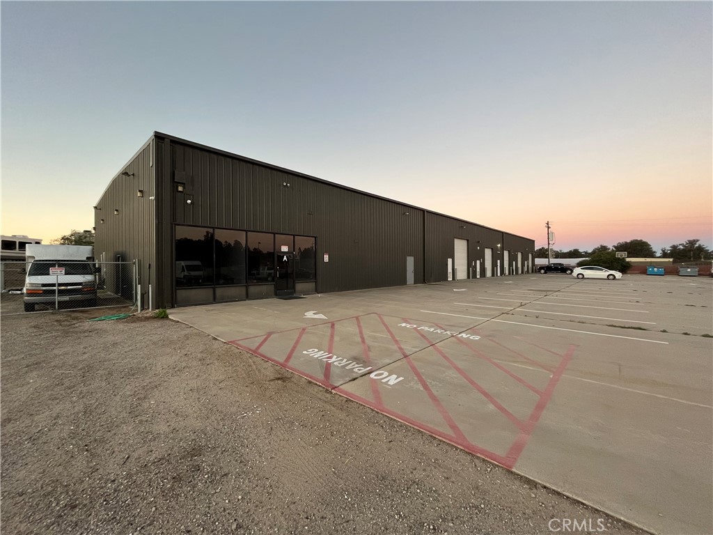 2115 Willow Road Property Photo 1