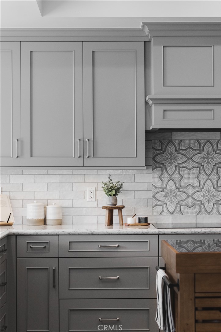 444 Kings Avenue Property Photo 17