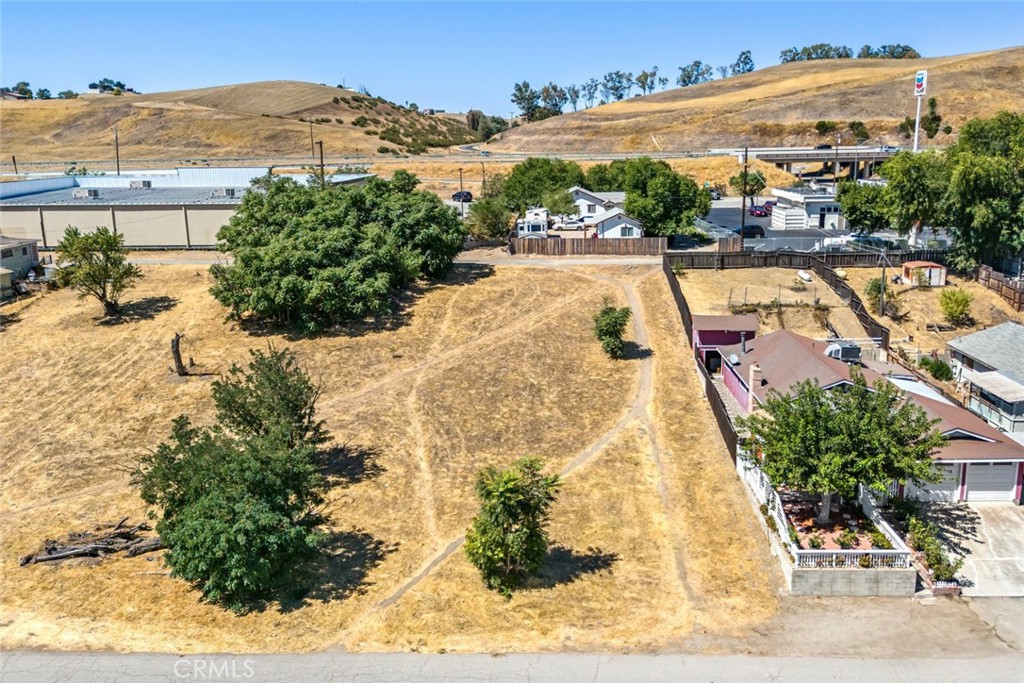965 L Street Property Photo 4