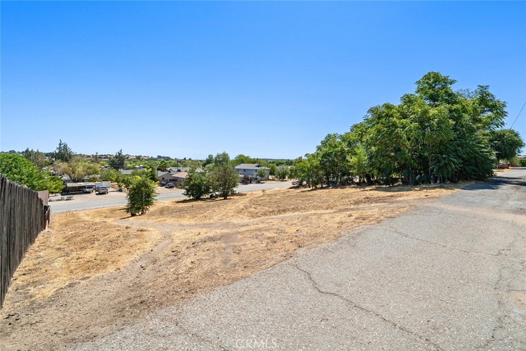 965 L Street Property Photo 10