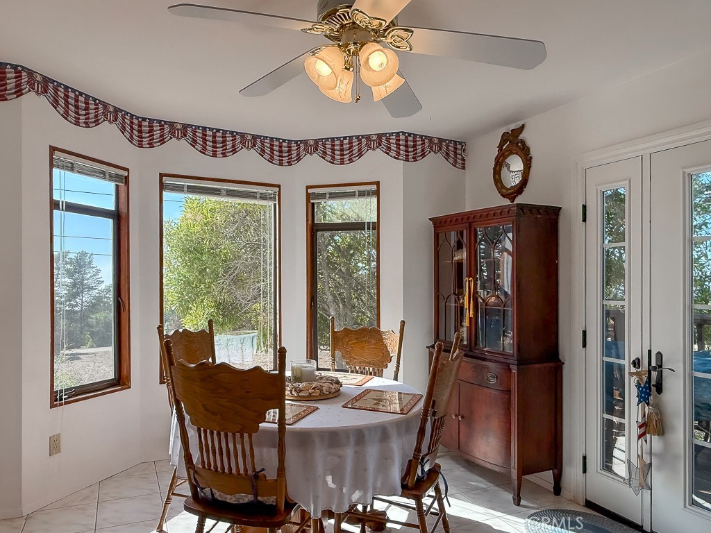 1570 Richard Property Photo 18