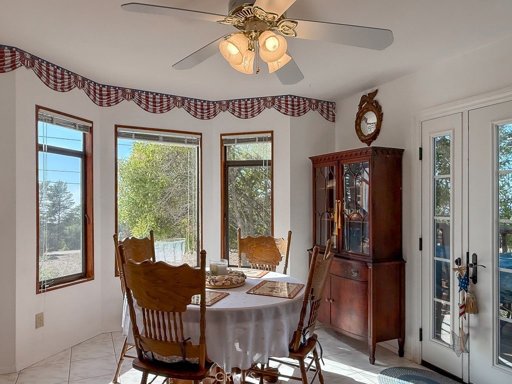 1570 Richard Property Photo 18