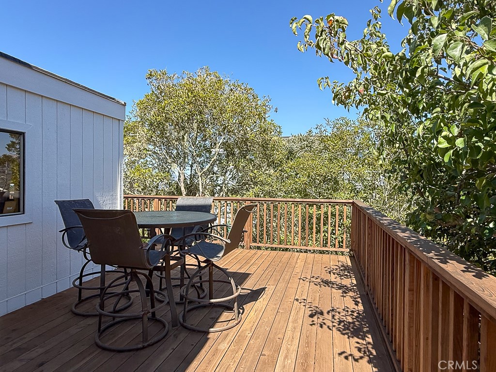 1570 Richard Property Photo 23