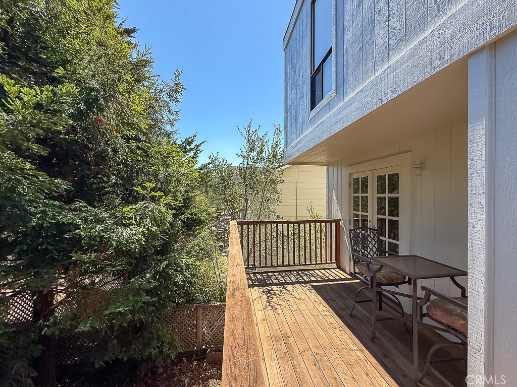 1570 Richard Property Photo 25
