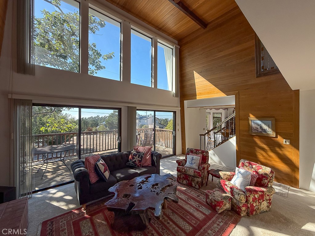 1570 Richard Property Photo 29