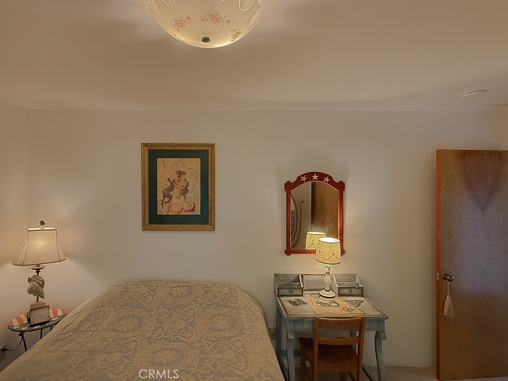 1570 Richard Property Photo 40