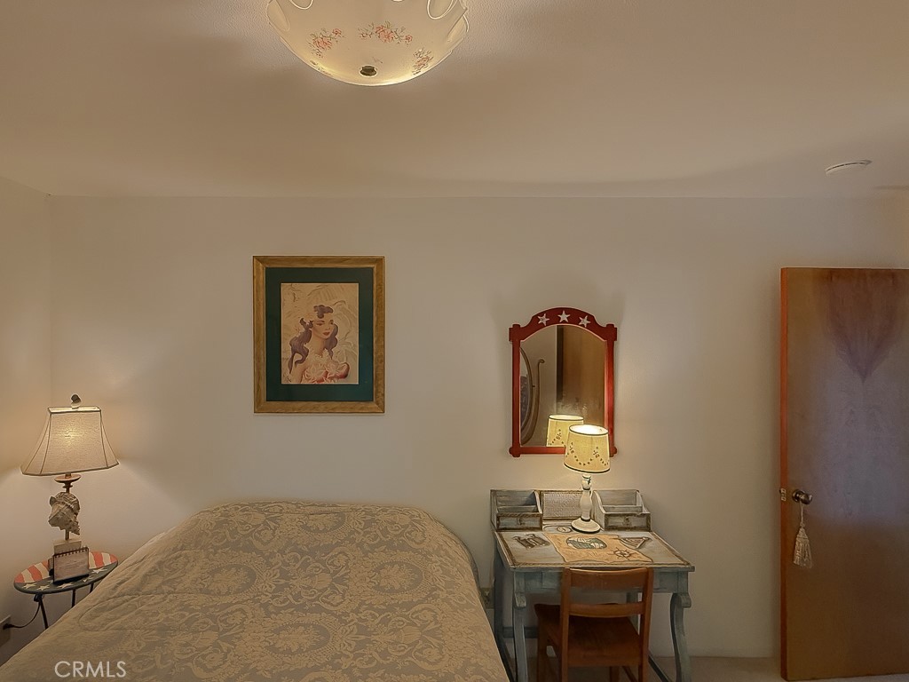 1570 Richard Property Photo 40