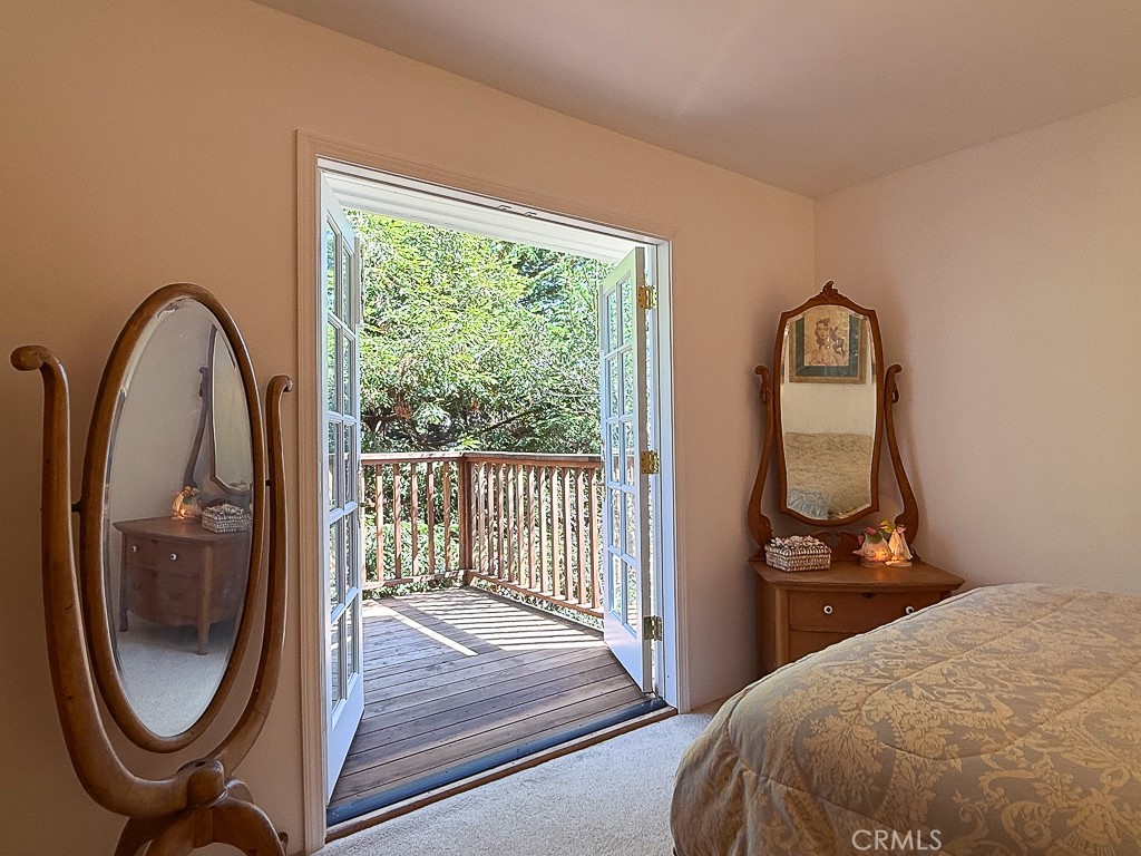 1570 Richard Property Photo 42