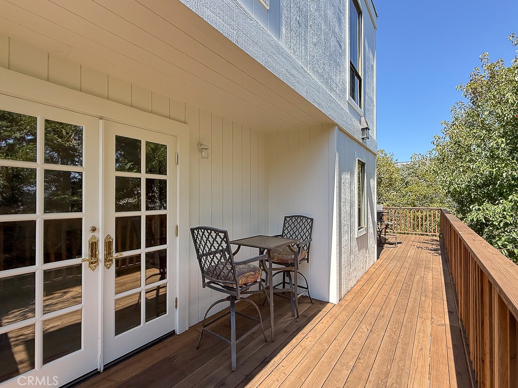 1570 Richard Property Photo 44