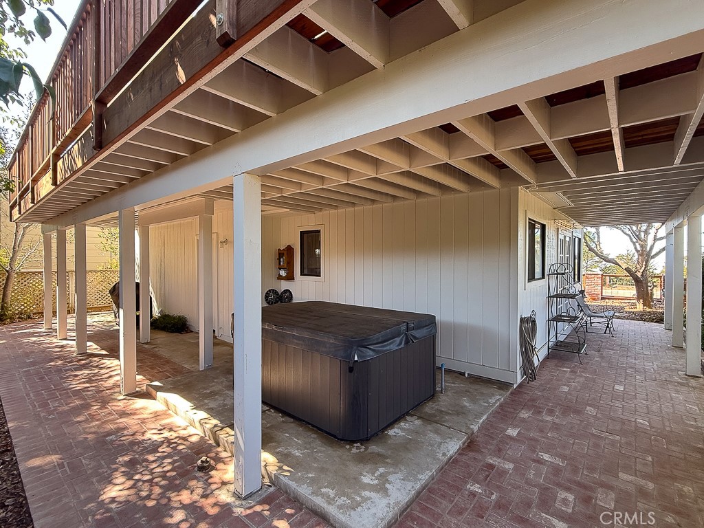 1570 Richard Property Photo 49