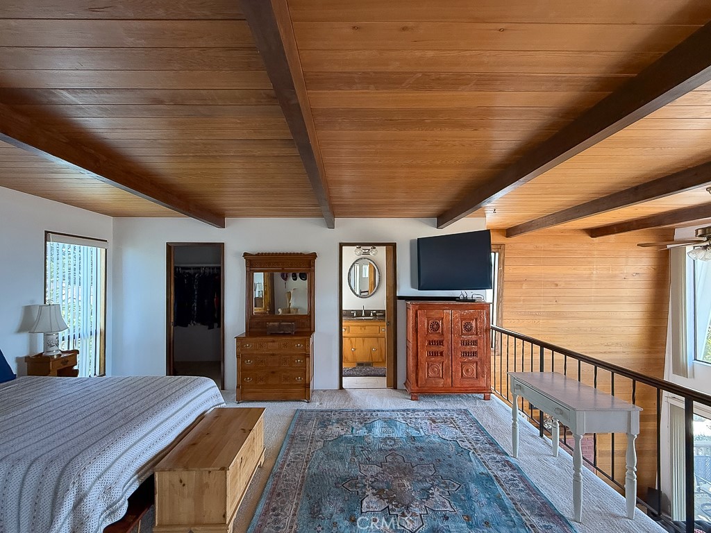 1570 Richard Property Photo 53