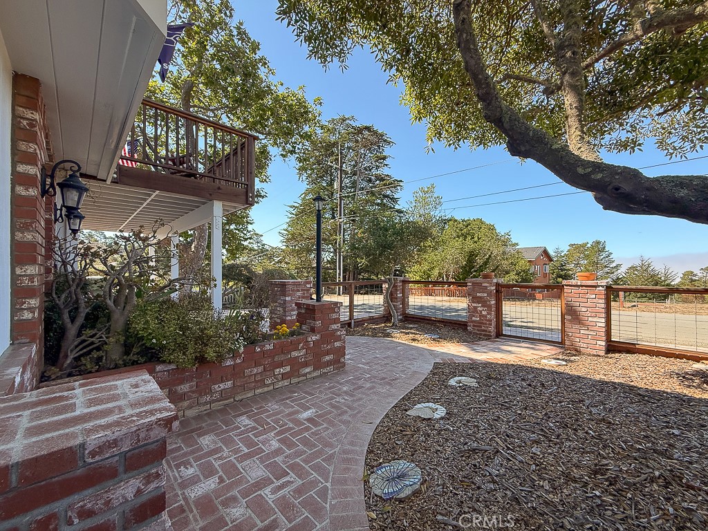 1570 Richard Property Photo 66