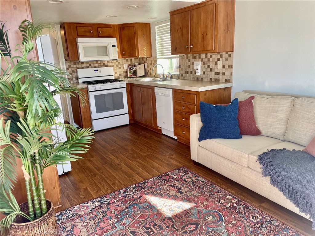 655 S Halcyon 8 Property Photo 4