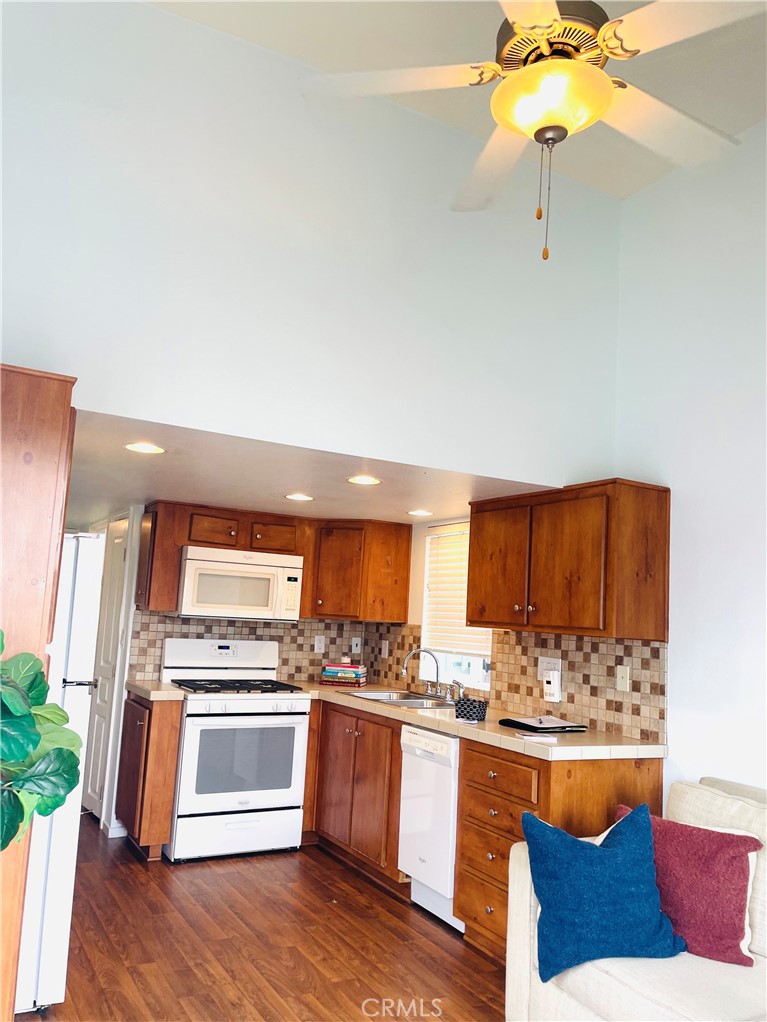 655 S Halcyon 8 Property Photo 7