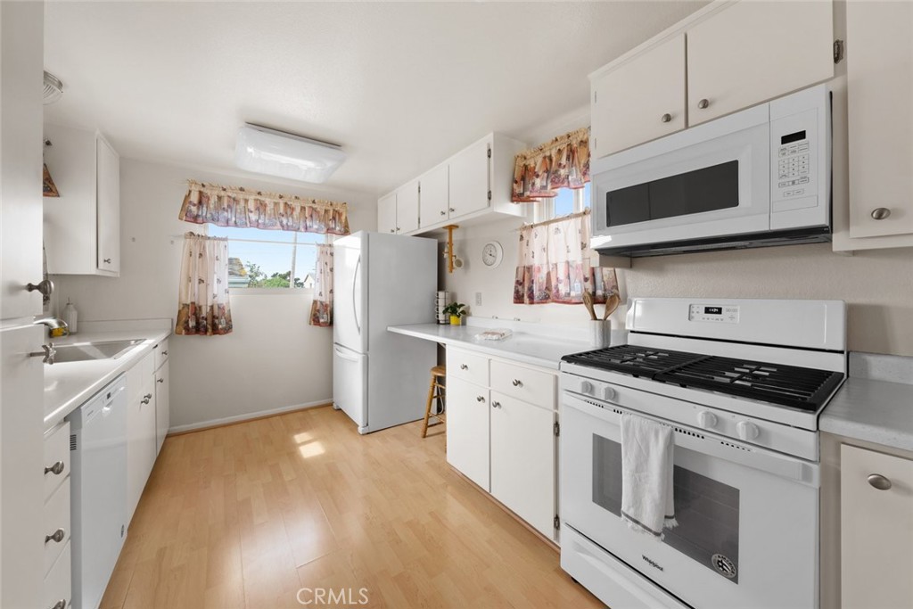 1830 13th Property Photo 3