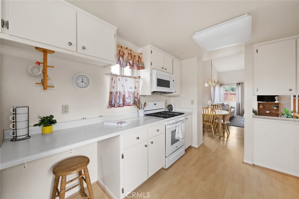 1830 13th Property Photo 6