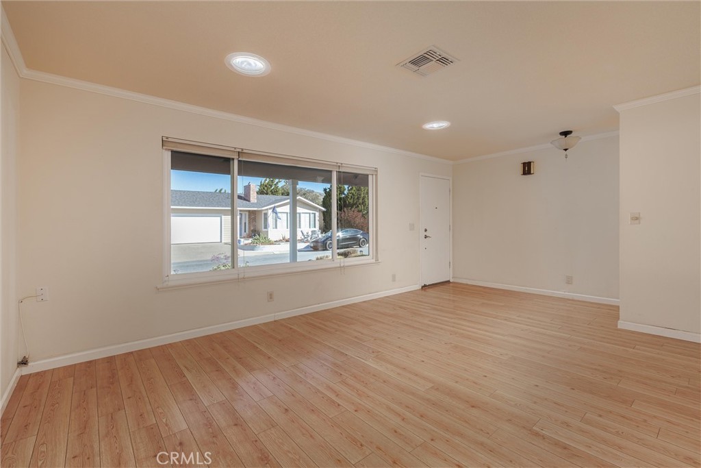 160 Verdon Property Photo 6