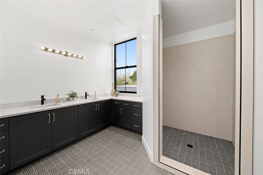 581 Higuera Street 202 Property Photo 29