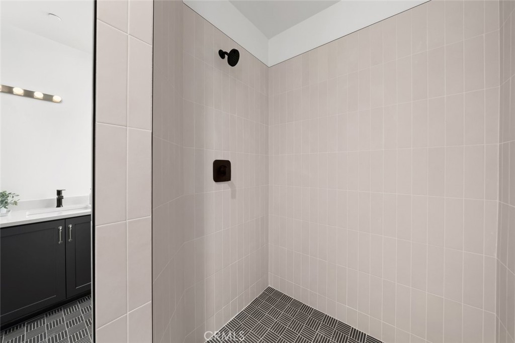 581 Higuera Street 202 Property Photo 31