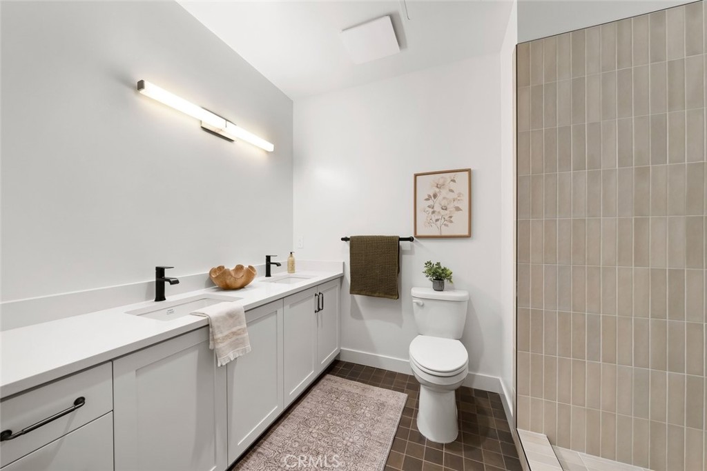 581 Higuera Street 202 Property Photo 51