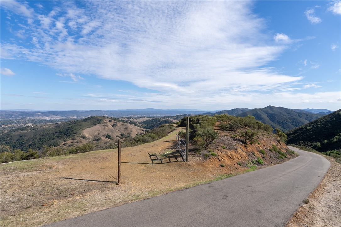 13730 Falcon Property Photo 5