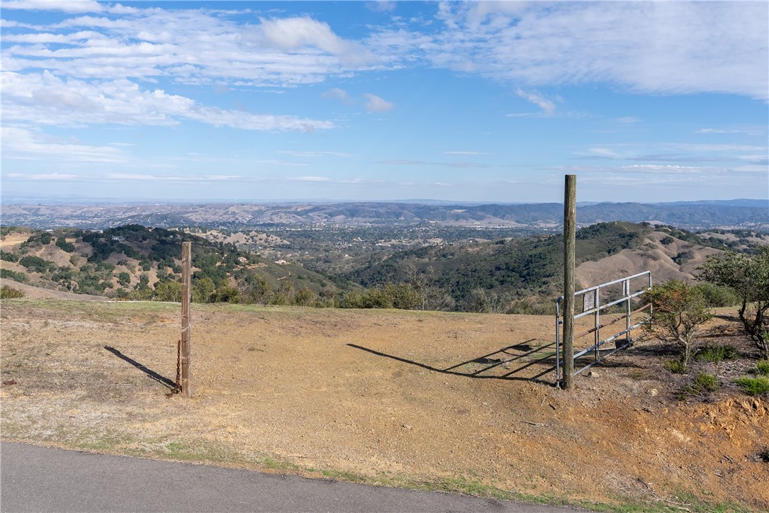 13730 Falcon Property Photo 6