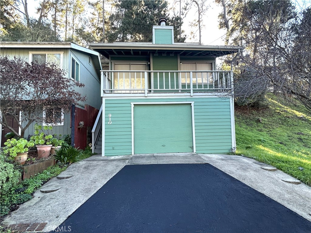 910 Sheffield Street Property Photo 1
