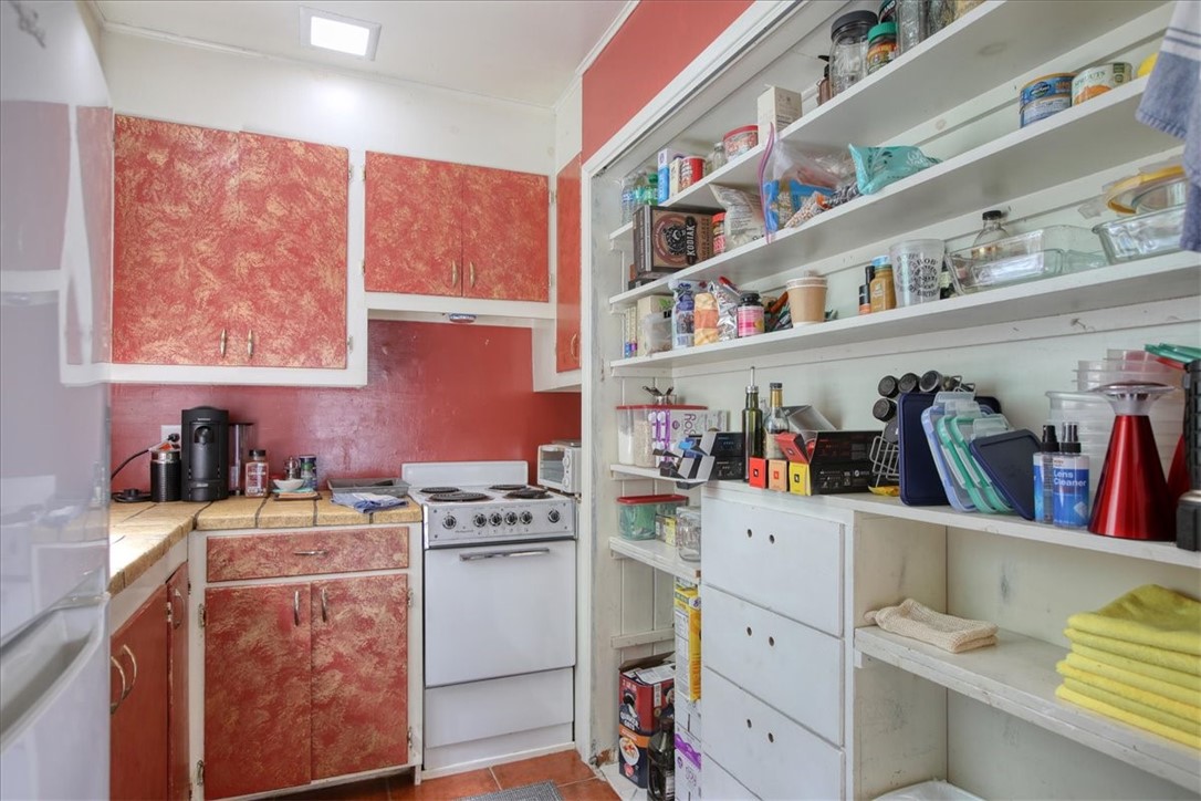 910 Sheffield Street Property Photo 10