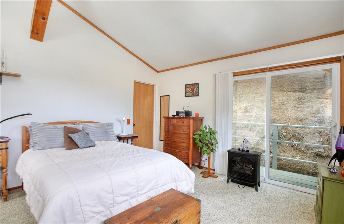 910 Sheffield Street Property Photo 19