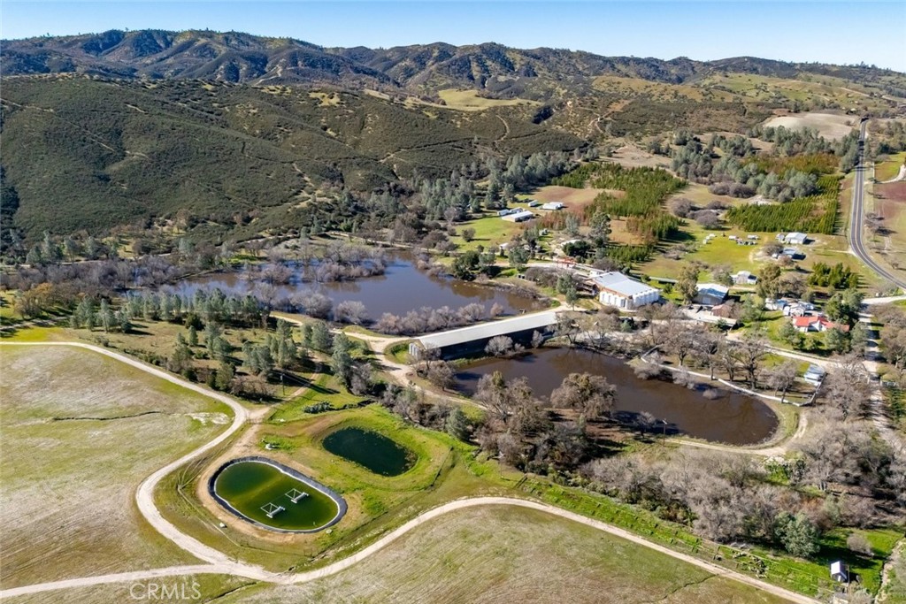 535 Calf Canyon Highway Property Photo 7
