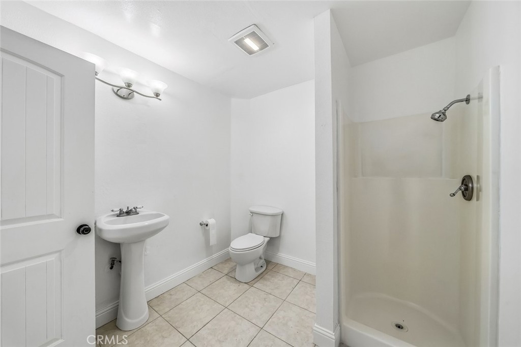 535 Calf Canyon Highway Property Photo 16