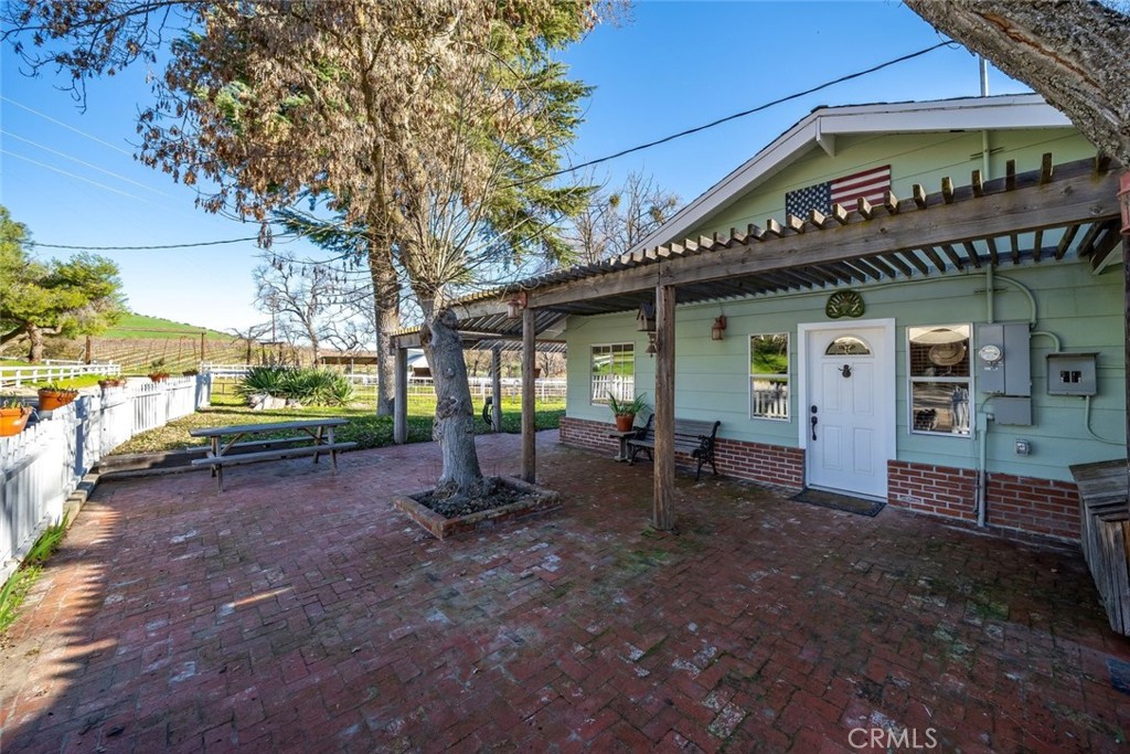 535 Calf Canyon Highway Property Photo 25
