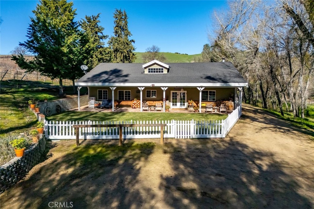 535 Calf Canyon Highway Property Photo 34