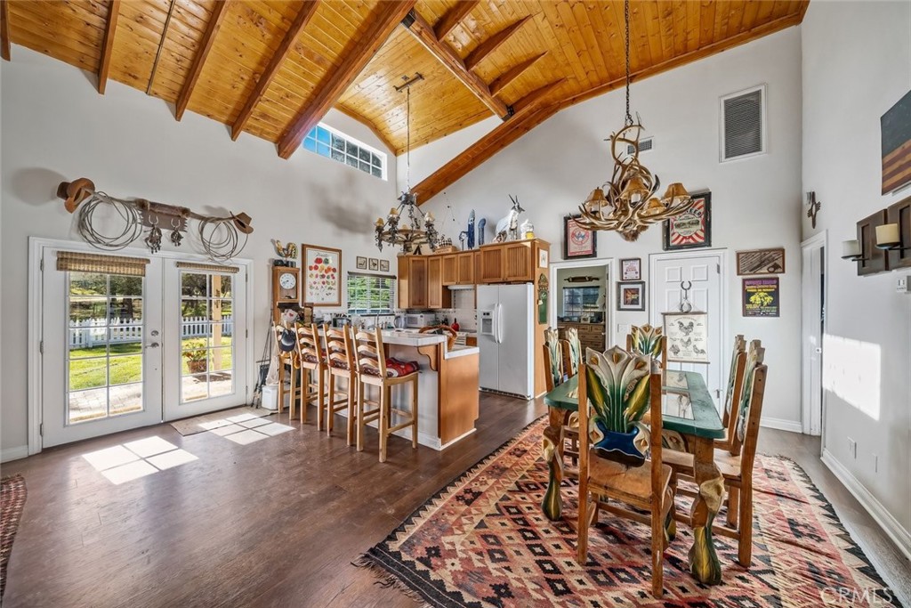 535 Calf Canyon Highway Property Photo 36