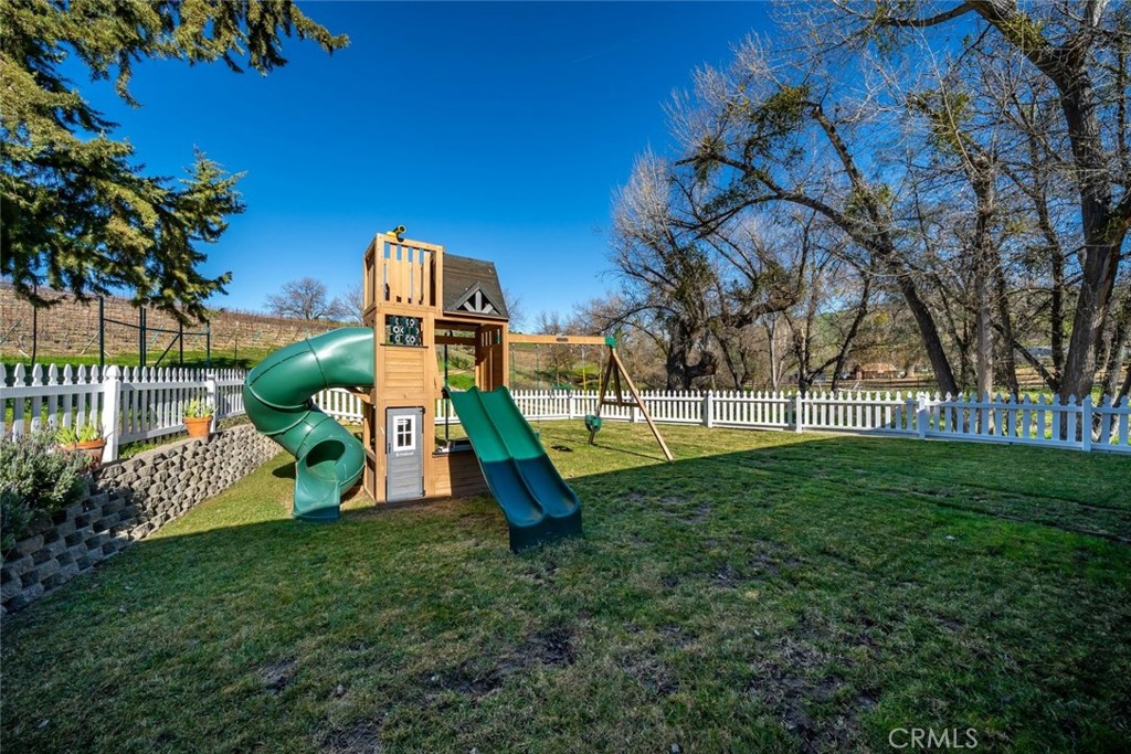 535 Calf Canyon Highway Property Photo 41