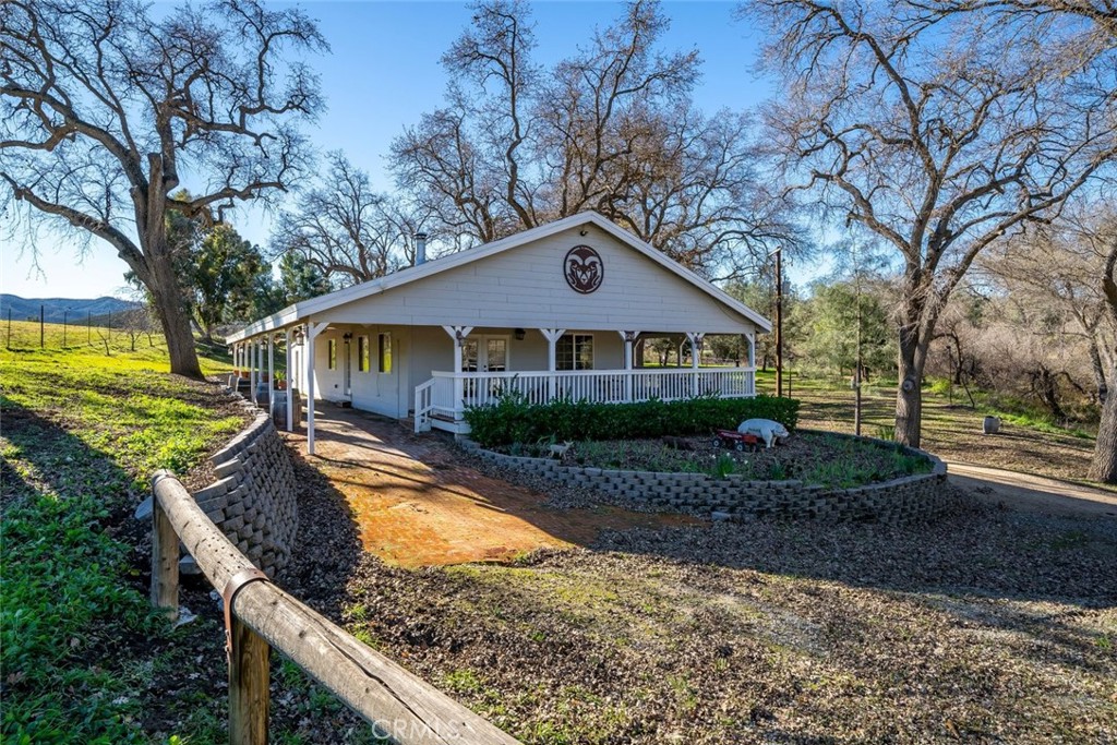 535 Calf Canyon Highway Property Photo 42