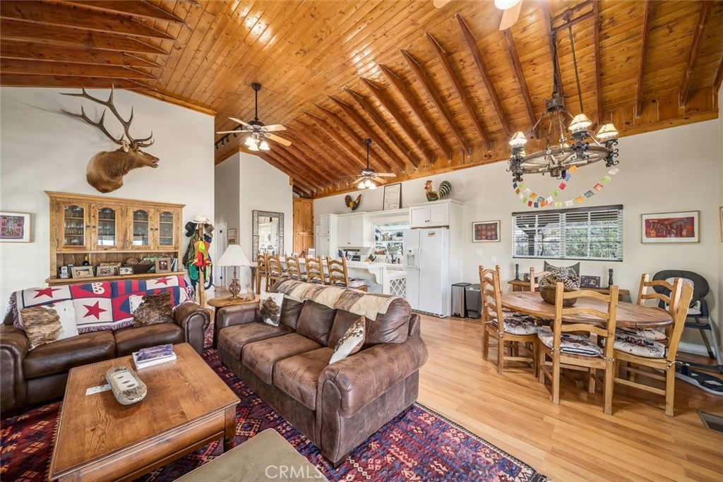 535 Calf Canyon Highway Property Photo 43