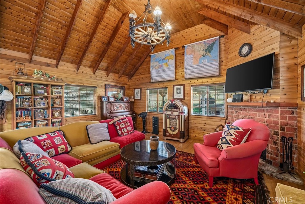 535 Calf Canyon Highway Property Photo 49