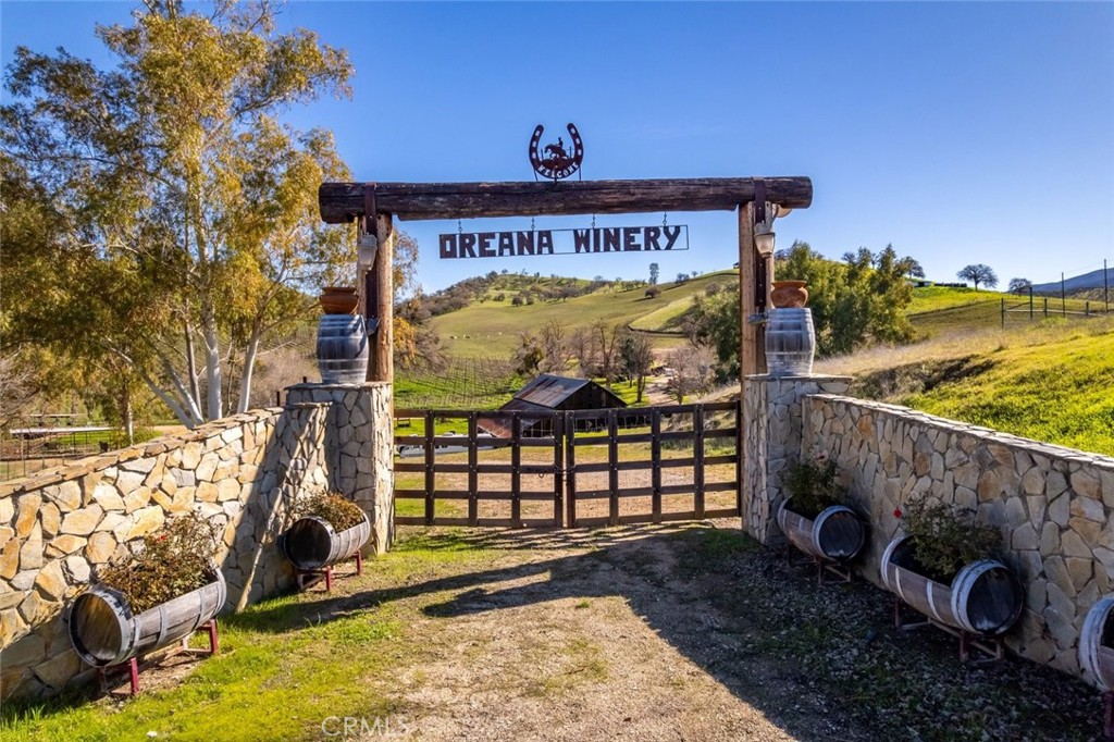 535 Calf Canyon Highway Property Photo 65