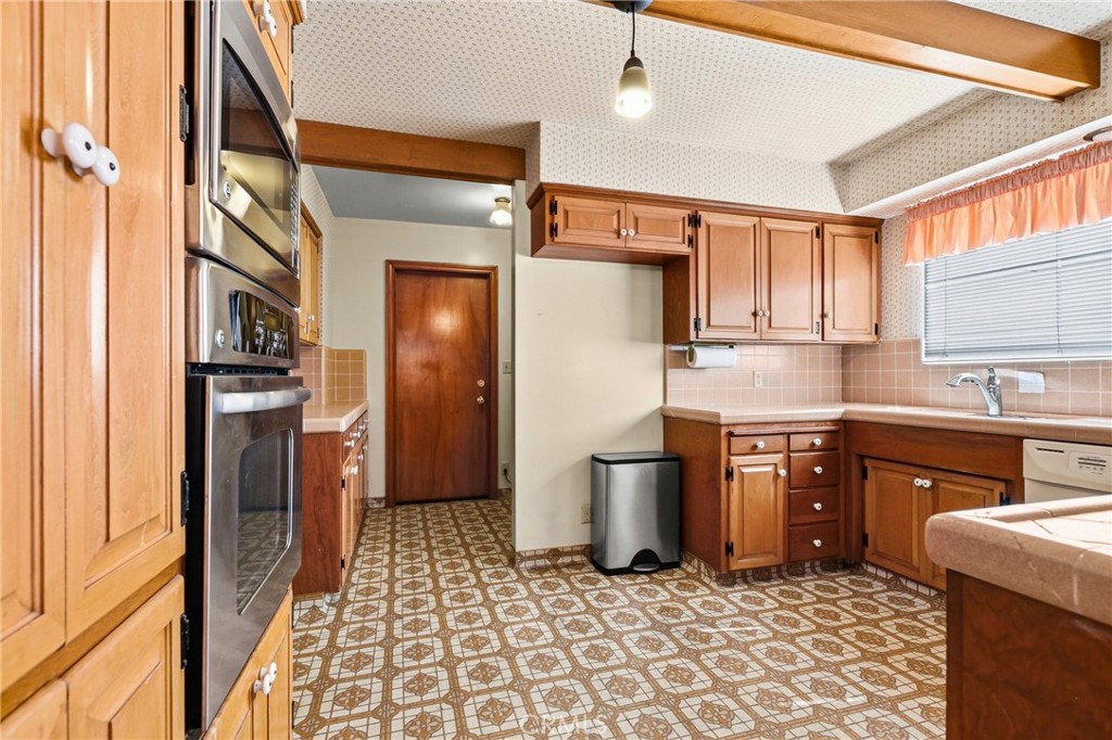 2021 Skylark Property Photo 13