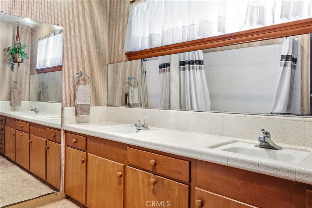 2021 Skylark Property Photo 21