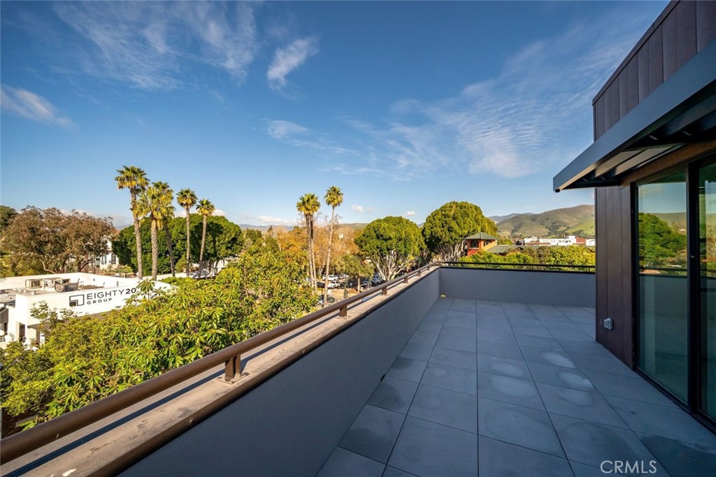 581 Higuera Street 309 Property Photo 45