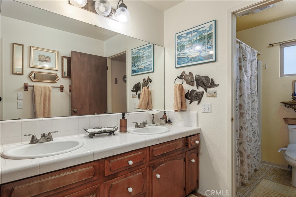 2023 Circle Property Photo 13
