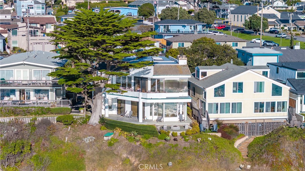 268 Pacific Property Photo 6