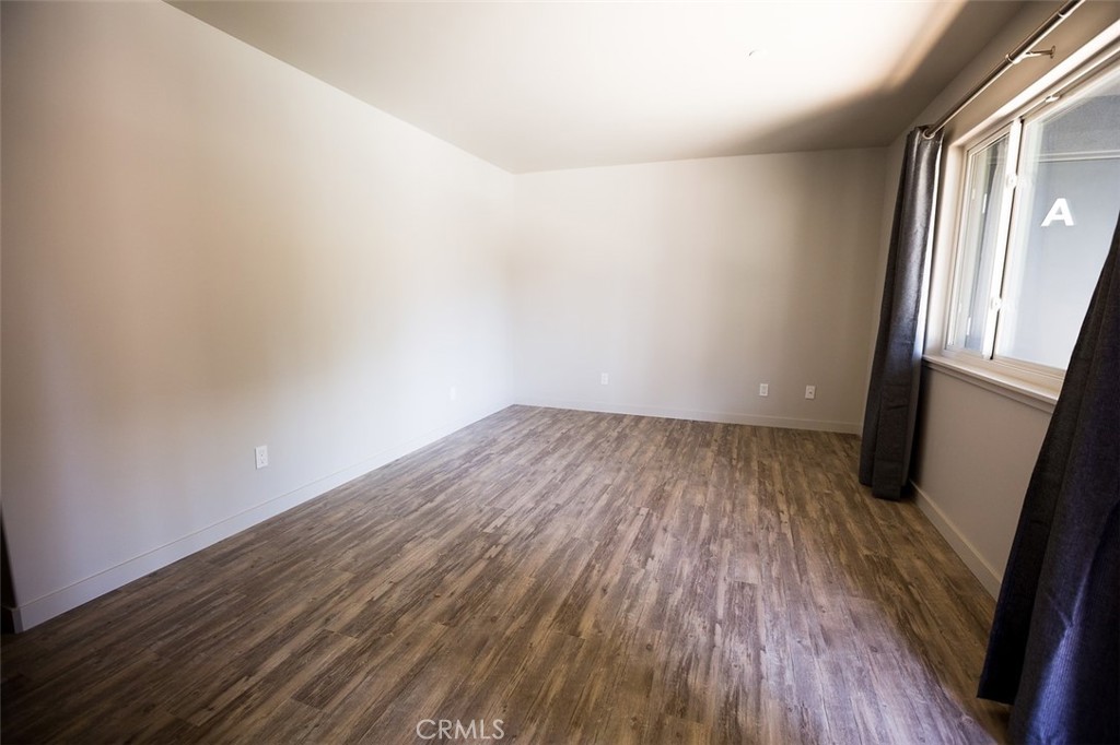 210 Laurel Street A Property Photo 5