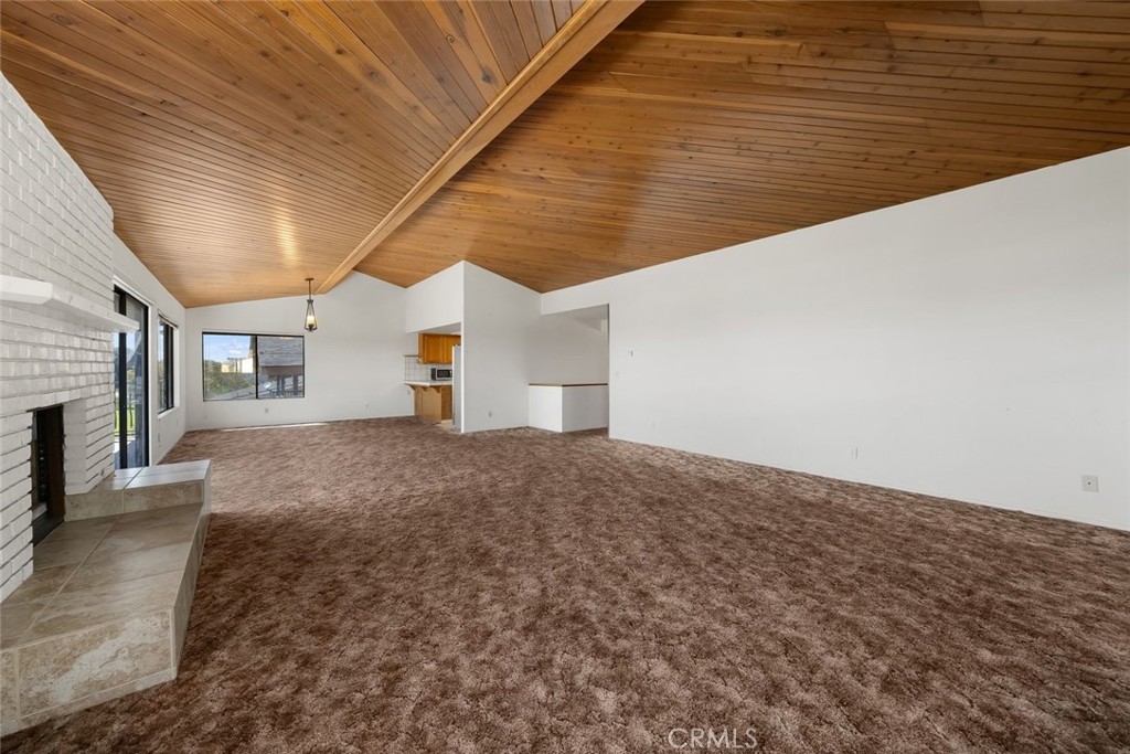 721 Lemoore Property Photo 8